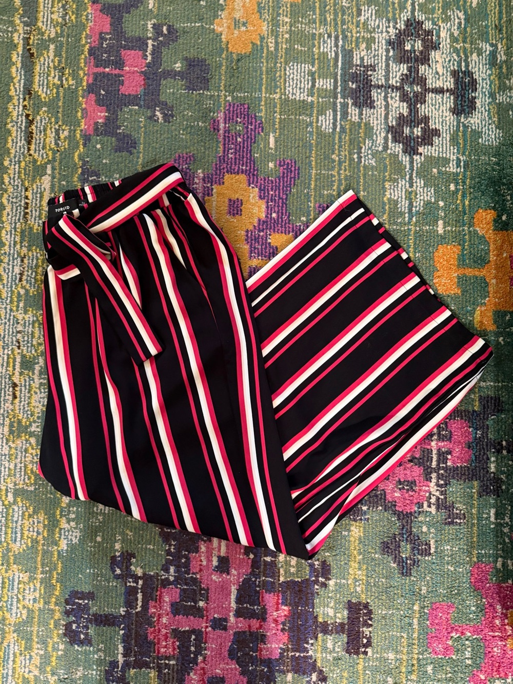 Black Wide-Leg Striped Tie-Waist Pants with Red & White Stripes